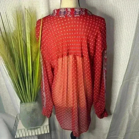 Free People Women’s M Red Button-Up Sheer Chiffon Roll Tab/Long Sleeve Tunic - Picture 7 of 15
